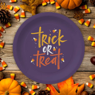 Assiettes En Carton Tricoter ou traiter l'Halloween du maïs bonbon