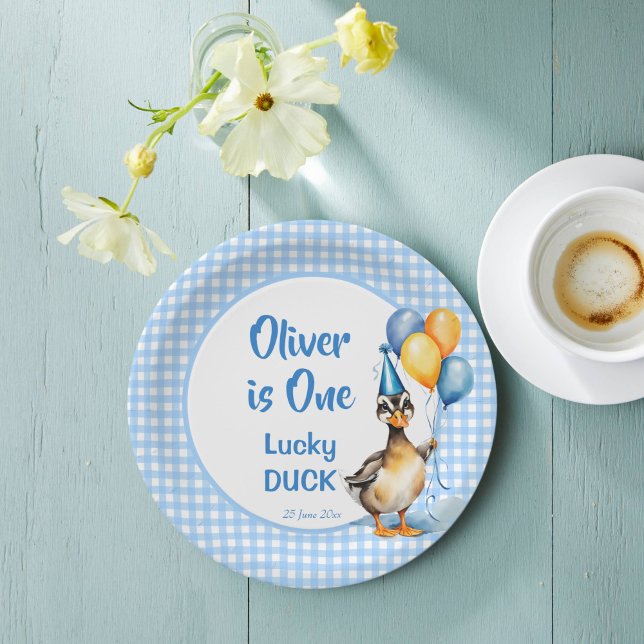 Assiettes En Carton Un canard chanceux bleu en vichy anniversaire impr (One lucky duck blue gingham birthday party printed paper plates personalized tableware mallard duck)