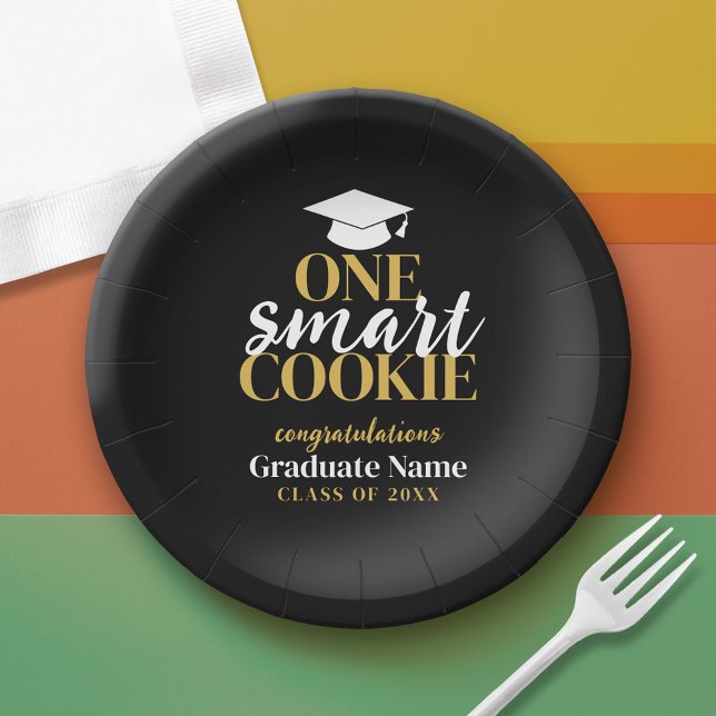 Assiettes En Carton Un cookie intelligent - Moderne Black Gold Graduat (Custom Graduation Paper Plate)