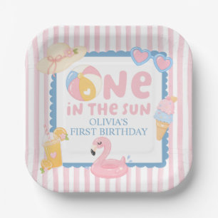 Assiettes En Carton Un dans la fête d'anniversaire de piscine au solei