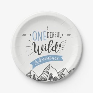Assiettes En Carton Un garçon sauvage de plaque à papier d'aventure