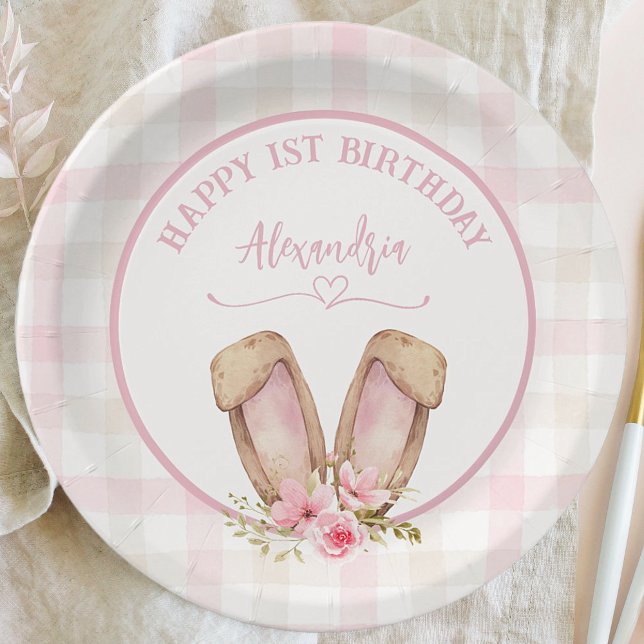 Assiettes En Carton Un Lapin Est En Train De Tourner Une Fille Rose (Cute Bunny Florals 1st Girl Birthday Party Paper Plates. Easy to personalize Birthday girl's name.)