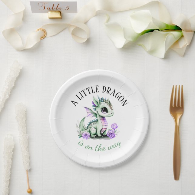 Assiettes En Carton Un Petit Dragon Se Trouve Sur Le Chemin Du Baby sh (Mariage)