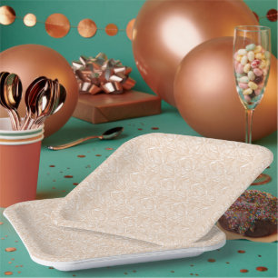 Assiettes En Carton Un tapis marron avec un motif complexe se trouve s