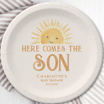 Assiettes En Carton Voici Le Baby shower Fils<br><div class="desc">Prévoyez-vous le baby shower d'un garçon ? Cette serviette en papier baby shower au thème du soleil est décorée d'une aquarelle soleil souriant et d'une typographie élégante sur un arrière - plan crème douce. Facile à personnaliser. Aquarelle originale © Michele Davies.</div>