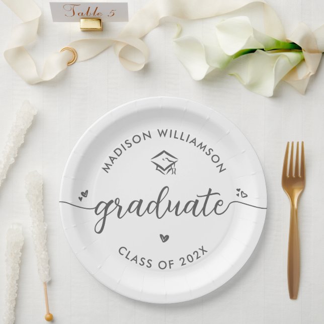 Assiettes En Carton White Graduation Gray Script Hearts Cap Fun Modern (Mariage)