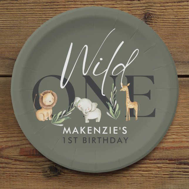 Assiettes En Carton Wild One Safari 1ère fête d'anniversaire (Safari-themed 'Wild One' 1st birthday plate with a lion, elephant, and giraffe illustrations.)