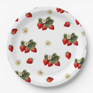 Assiettes en papier fraise avec fleurs sur fond bl