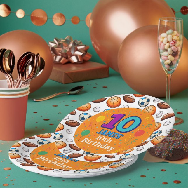 Assiettes en papier thème sportif pour 10e anniver (Multi)