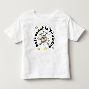 Astronaute dans le T-shirt de formation