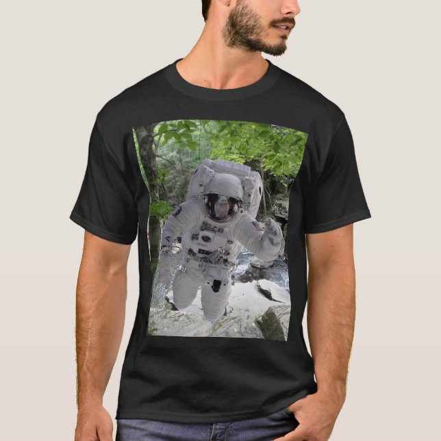 Astronaute Explore Terre T-shirt noir (Devant)