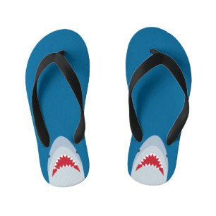 Attaques de requins Les tongs des enfants