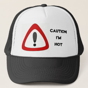 ATTENTION, JE SUIS CASQUETTE CHAUD