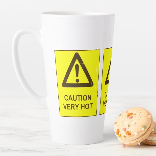 Attention - Tasse de Latte Chaud (En situation)