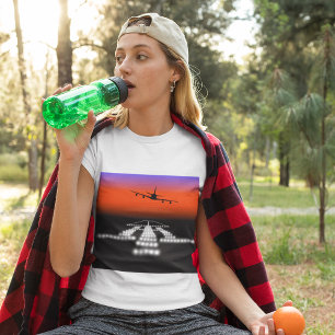 Atterrissage Nocturne D'Avion Sur Un T-shirt De Pi