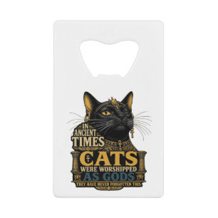 Attitude de chat noir antique