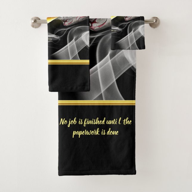 Aucun travail n'est terminé tant que la paperasse  (En situation)