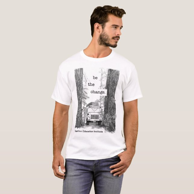 Autobus d'EEI dans le T-shirt de séquoias (Devant entier)