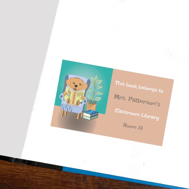 Autocollant de bibliothèque de classe de chien lis (Cute personalized classroom library sticker with teacher's name and room number .)