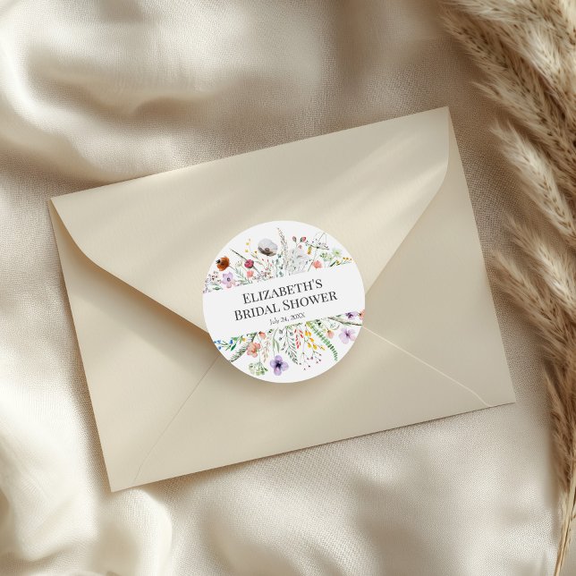 Autocollant de Fête des mariées de prairie Fleur s (Boho Wildflower Meadow Bridal Shower Sticker on an elegant neutral envelope.)