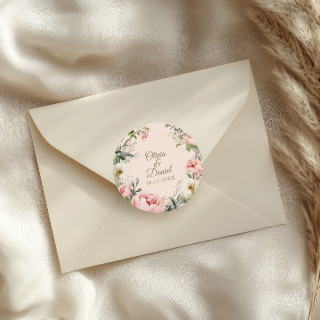 Autocollant de mariage aux pivoines romantiques |  (Pale Peach and Blush Pink Floral Wedding Classic Round Sticker on a wedding envelope.)