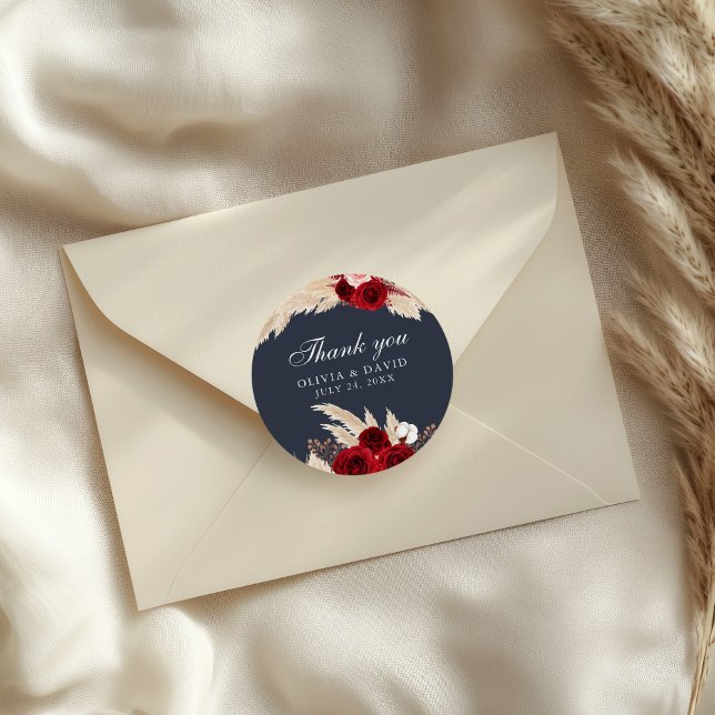 Autocollant de remerciement Roses de Bourgogne et  (Burgundy Roses and Pampas Grass Thank You Sticker on an elegant wedding envelope)