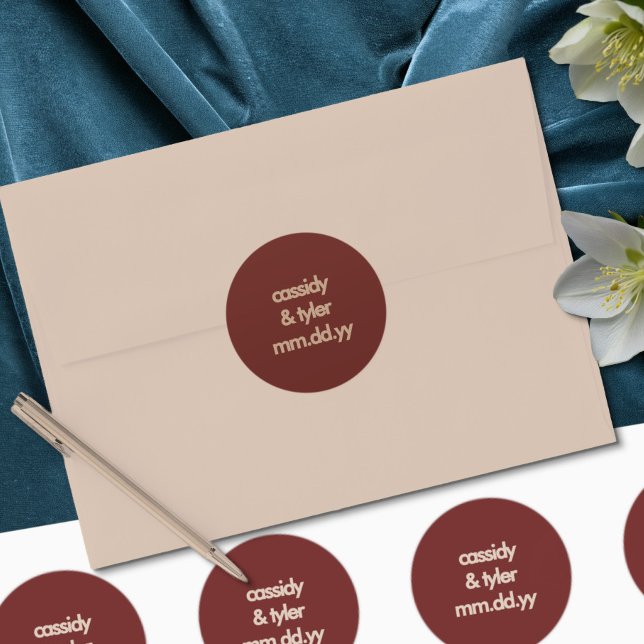 Autocollant de scellement d'enveloppe de mariage r (Bride & Groom name stickers from the Rustic Red Plaid Western Wedding Suite by Darling & May)