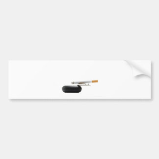 Autocollant De Voiture Cigarette sur le cendrier au-dessus du blanc