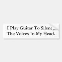 Je joue la guitare pour faire taire les voix dans