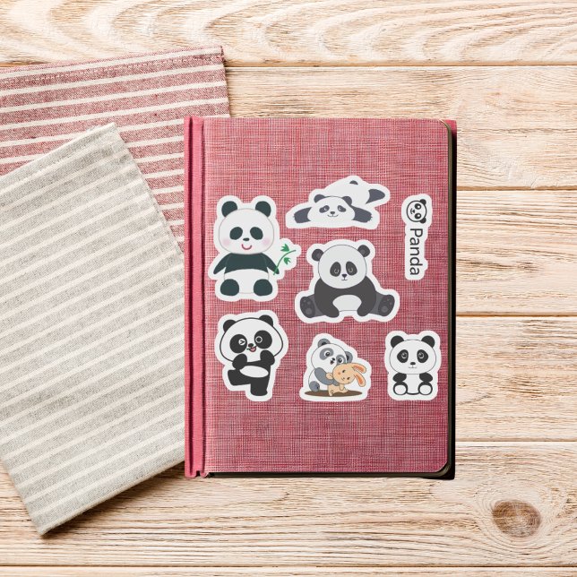 Autocollant en vinyle Panda Fluffy  (Créateur téléchargé)