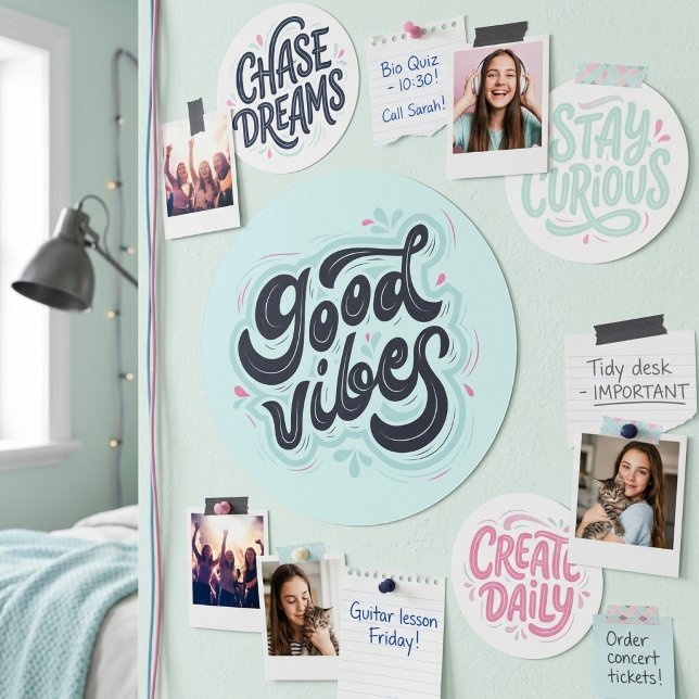 Autocollant Good Vibes (Créateur téléchargé)