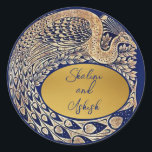 Autocollant Mariage Art Nouveau Peacock Gold Bleu<br><div class="desc">Dégustez vos invités avec cet élégant autocollant mariage Art Nouveau avec un paon doré complexe sur un arrière - plan bleu profond. Le texte est en bleu pour décaler l'arrière - plan or. La couleur or n'est pas du papier peint, mais un pigment riche de couleur or et le charmant...</div>