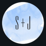 Autocollant Mariage de lavage à aquarelle bleu<br><div class="desc">Un autocollant mariage moderne est doté d'arrière - plan de lavage à l'aquarelle bleue.</div>