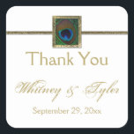 Autocollant Mariage Peacock Blanc et Or<br><div class="desc">Ce sticker de faveur de mariage en plumes de paon blanc et or carré de 1, 5 po et/ou le sceau d'enveloppe correspondent aux invitations de mariage indiquées ci-dessous. Vous pouvez également le redimensionner jusqu'à 3" de diamètre. Si vous avez besoin de modifications ou d'autres éléments correspondants, envoyez un courriel...</div>