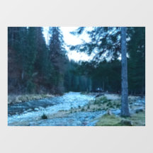 Torrent de Montagne Impétueux – Nature Sauvage Rou
