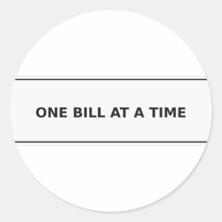 Autocollant rond Une facture à la fois