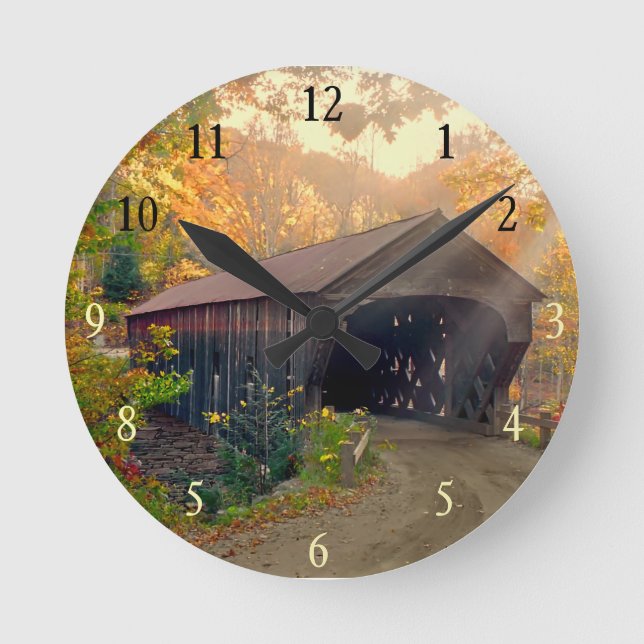 Automne dans Vermont Pont couvert Horloge murale (Recto)