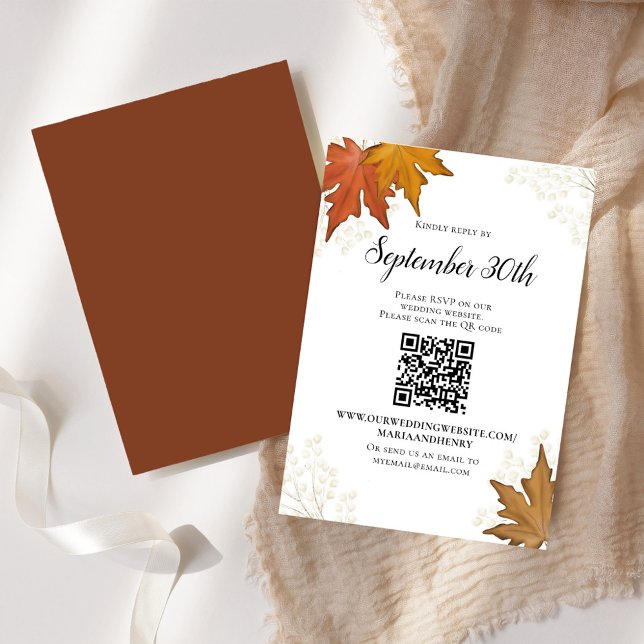 Automne Feuilles Mariage RSVP QR Code (Elegant watercolor fall leaves wedding invitation RSVP card)