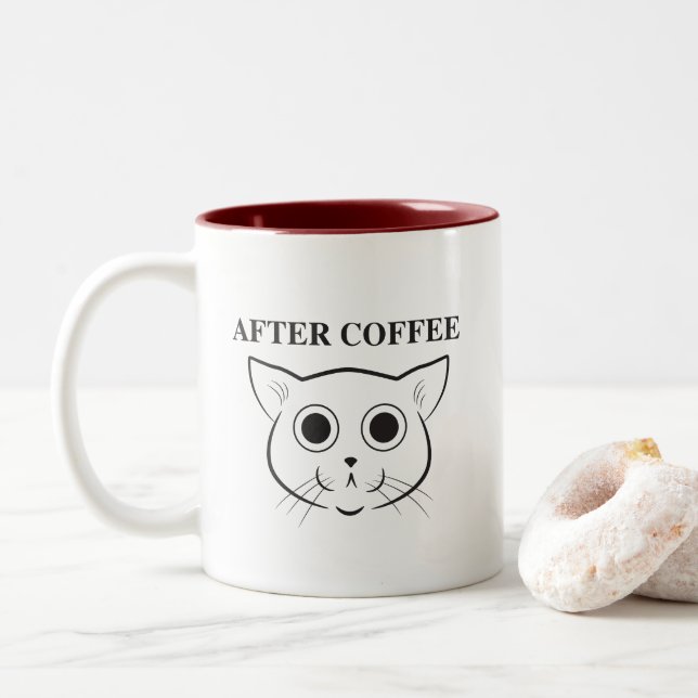 Avant et après la tasse de chat de café (Avec donut)