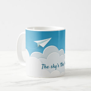 Avions en papier au-dessus des nuages Café Mug