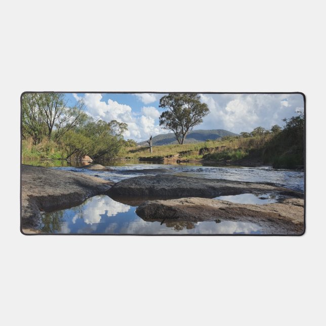 Awupdee Desk Mat - Glorieux rapides (Recto)