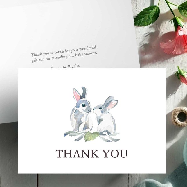 Baby shower Cartes de remerciements Bunnies de boi (Bunny rabbit thank you card watercolor art by Victoria Grigaliunas of Do Tell A Belle)