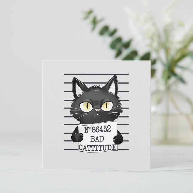 Bad Cattitude - Mugshot de chat noir (Debout devant)