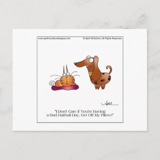 BAD HAIRBALL Carte postale par April McCallum