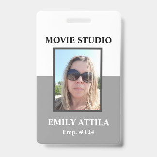 Badge Affaires Gris Blanc