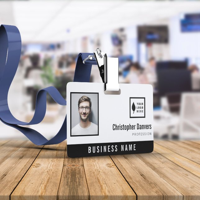 Badge Ajoutez votre logo propre Employé de bureau (Créateur téléchargé)