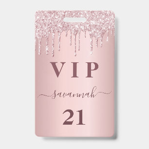 Badge Anniversaire rouge gouttes rose nom vip pass