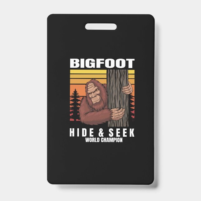 Badge bigfoot se cachant dans un arbre rétro (Avant)