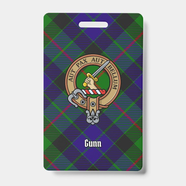 Badge Blason du Clan Gunn sur tartan (Avant)