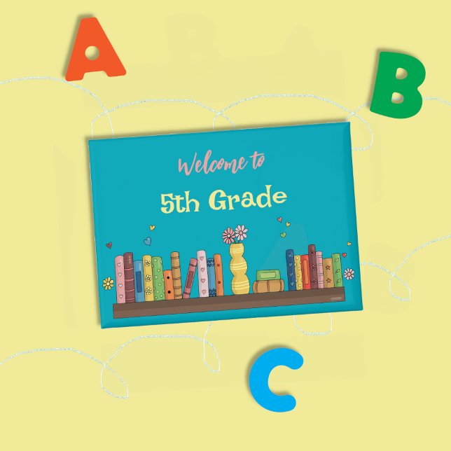 Badge Bouton d'épingle Turquoise de la bibliothèque de r (Back-to-school watercolor books on shelf teal pin button.)